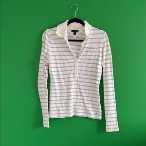 Vintage Y2K Tommy Hilfiger Striped White and Gray Women's Top